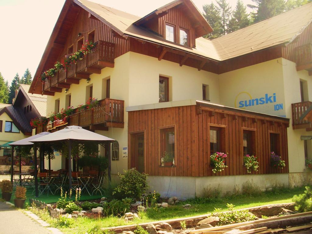 Penzion Sunski Hotel Harrachov Eksteriør billede